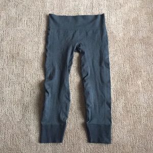 Lululemon 7/8 crop legging sz 10